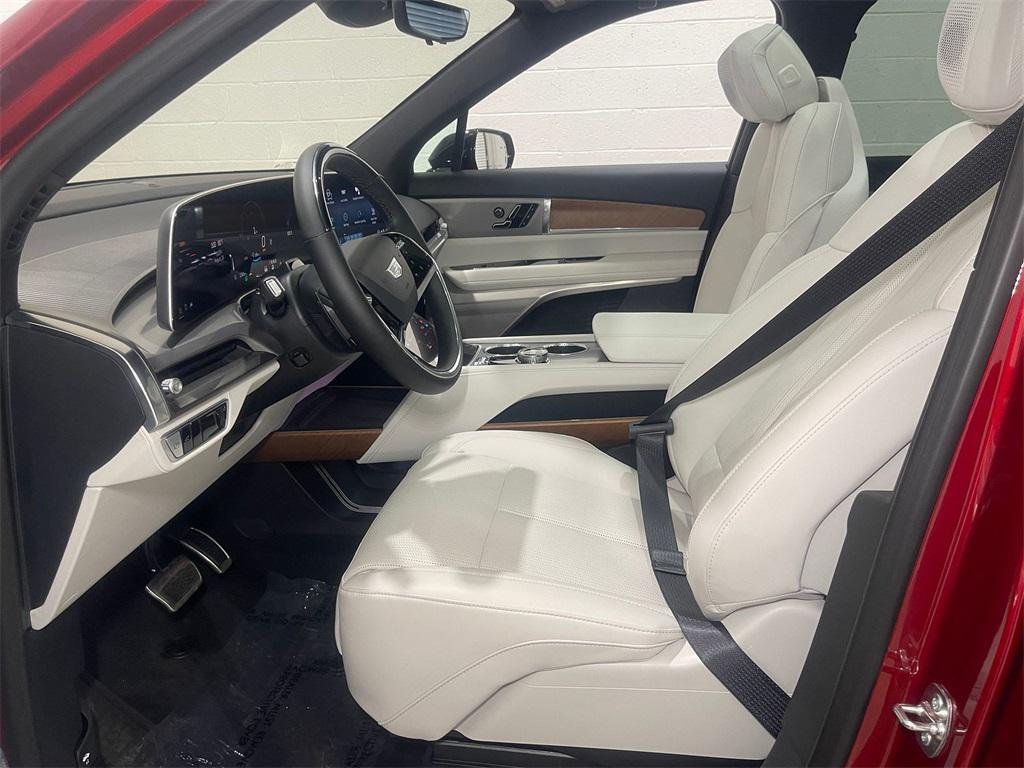 new 2026 Cadillac VISTIQ car, priced at $79,865