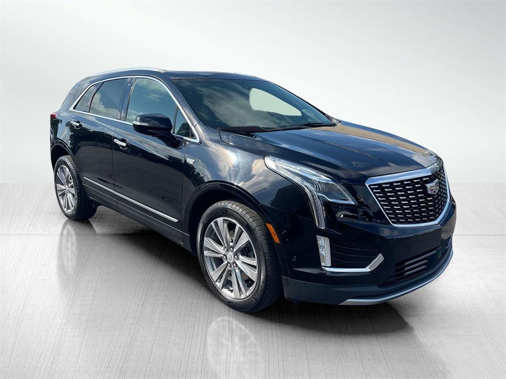 used 2022 Cadillac XT5 car, priced at $34,990