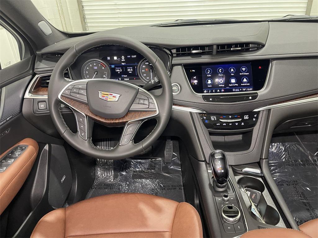new 2025 Cadillac XT5 car, priced at $62,860