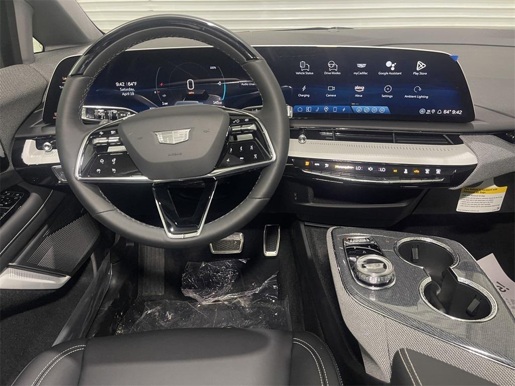 new 2025 Cadillac OPTIQ car, priced at $54,515