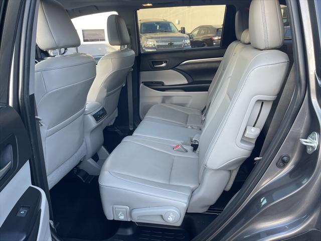 used 2019 Toyota Highlander car, priced at $31,990