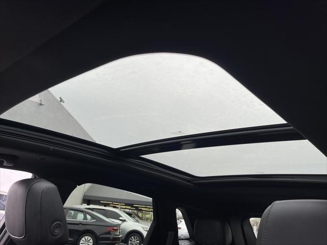used 2024 Cadillac XT5 car, priced at $42,990