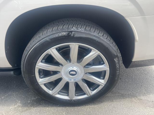 used 2021 Cadillac Escalade ESV car, priced at $68,990