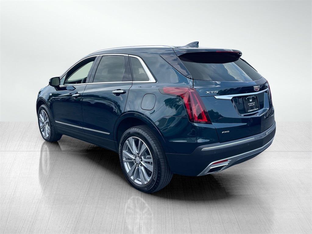 new 2025 Cadillac XT5 car, priced at $49,999