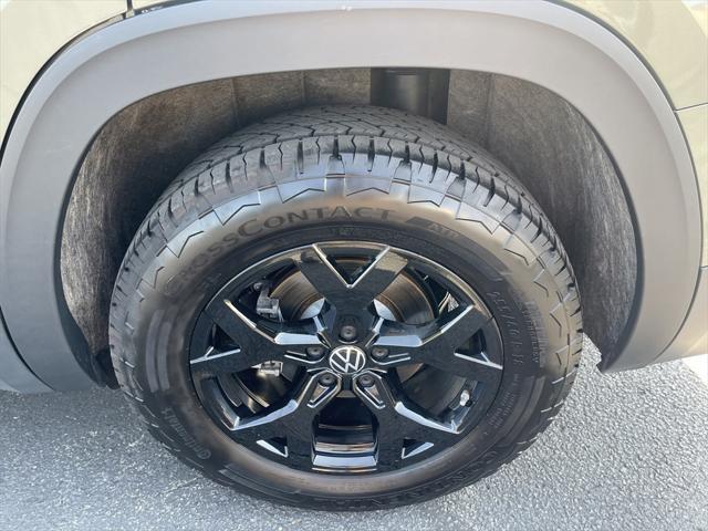 used 2024 Volkswagen Atlas car, priced at $41,990