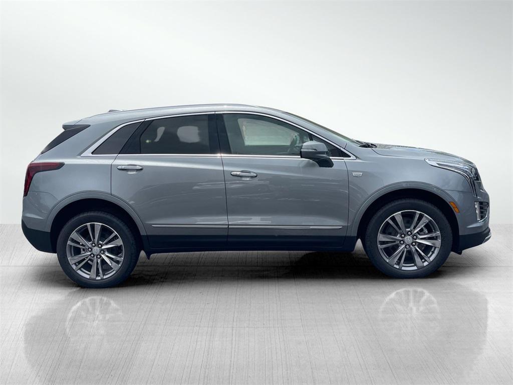new 2025 Cadillac XT5 car, priced at $53,690
