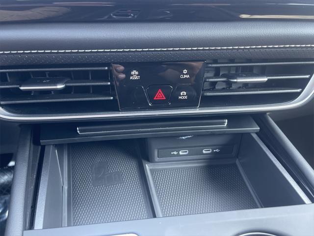 used 2024 Volkswagen Atlas Cross Sport car, priced at $34,990