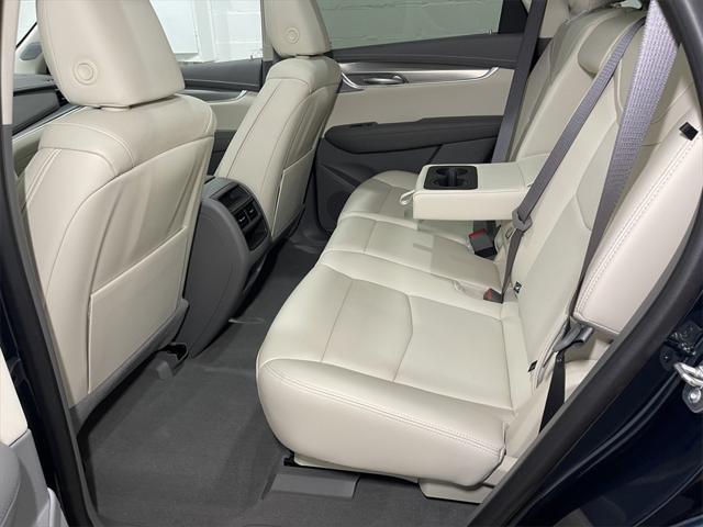 new 2025 Cadillac XT5 car, priced at $58,390