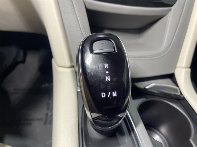 new 2025 Cadillac XT5 car, priced at $58,390