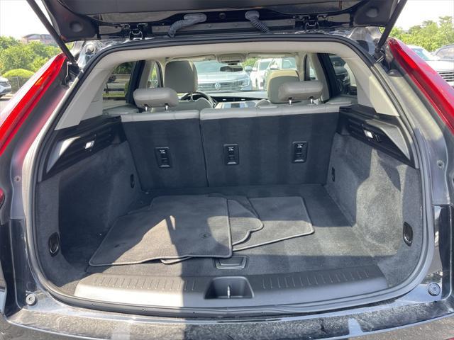 used 2019 Cadillac XT4 car, priced at $19,990
