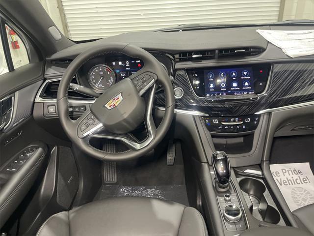 new 2025 Cadillac XT6 car, priced at $64,215