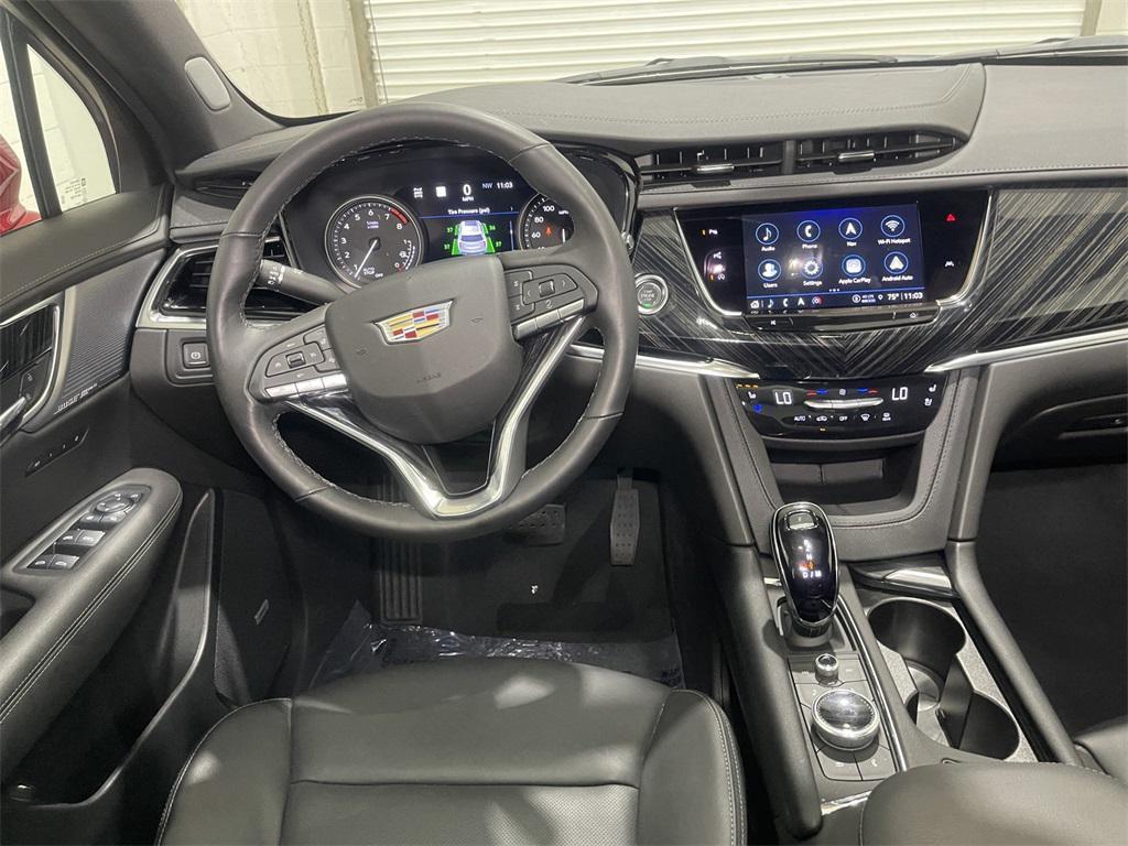 new 2025 Cadillac XT6 car, priced at $56,749