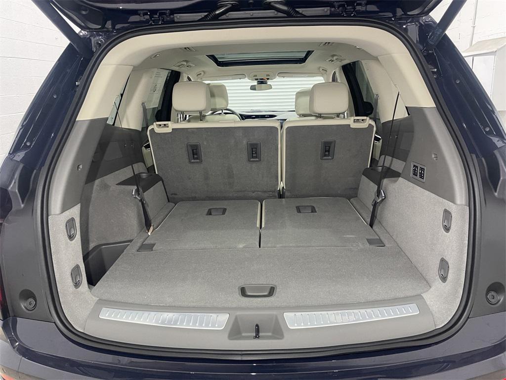 new 2025 Cadillac XT6 car, priced at $60,165