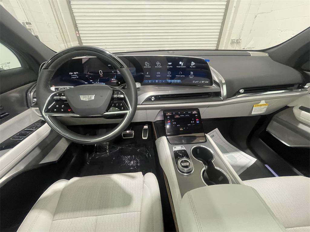 new 2026 Cadillac VISTIQ car, priced at $80,115