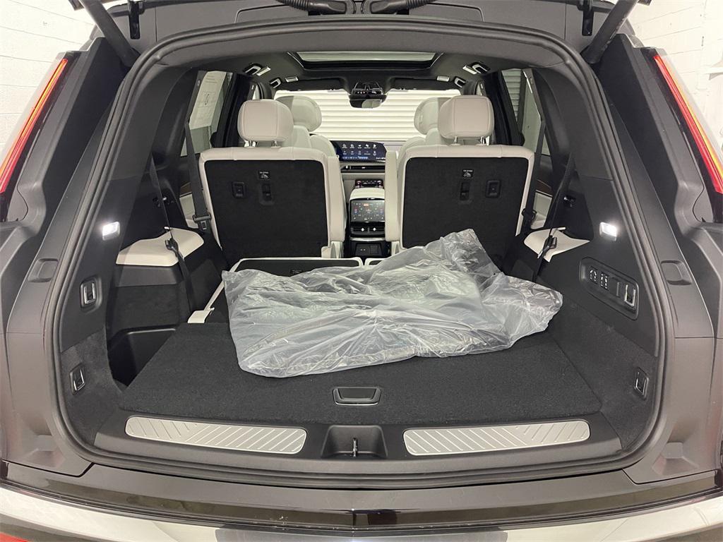 new 2026 Cadillac VISTIQ car, priced at $80,115