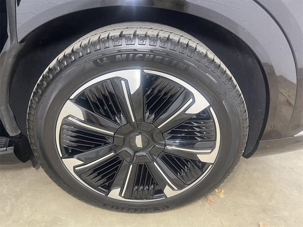 new 2025 Cadillac Escalade IQ car, priced at $118,999