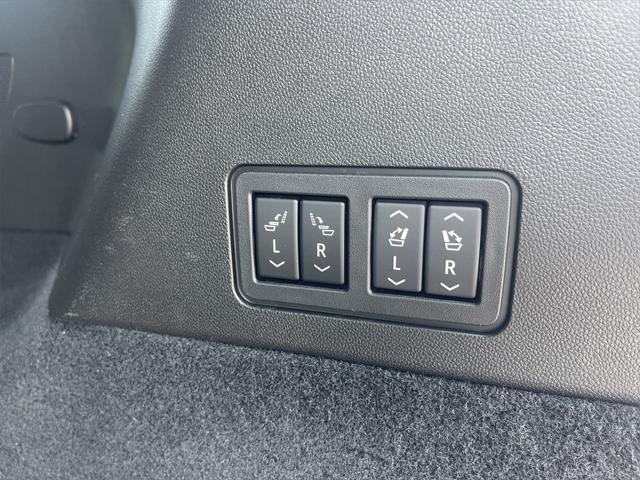used 2024 Cadillac XT6 car, priced at $49,990