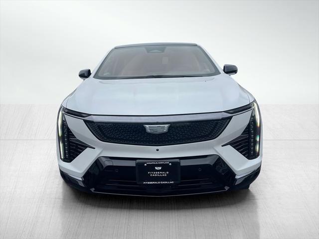 new 2025 Cadillac OPTIQ car, priced at $58,915