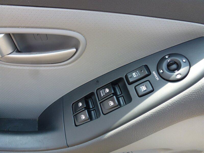 used 2007 Hyundai Elantra car, priced at $5,400