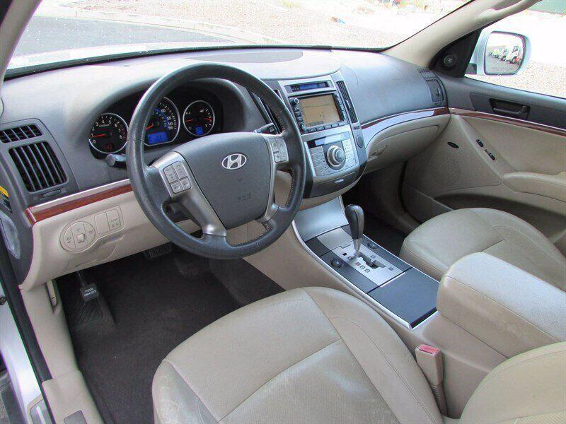 used 2010 Hyundai Veracruz car, priced at $6,000