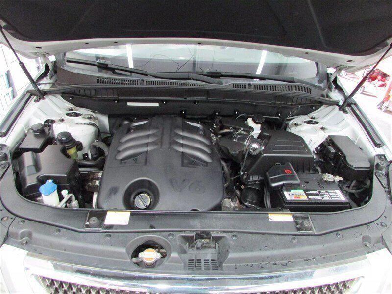 used 2010 Hyundai Veracruz car, priced at $6,000