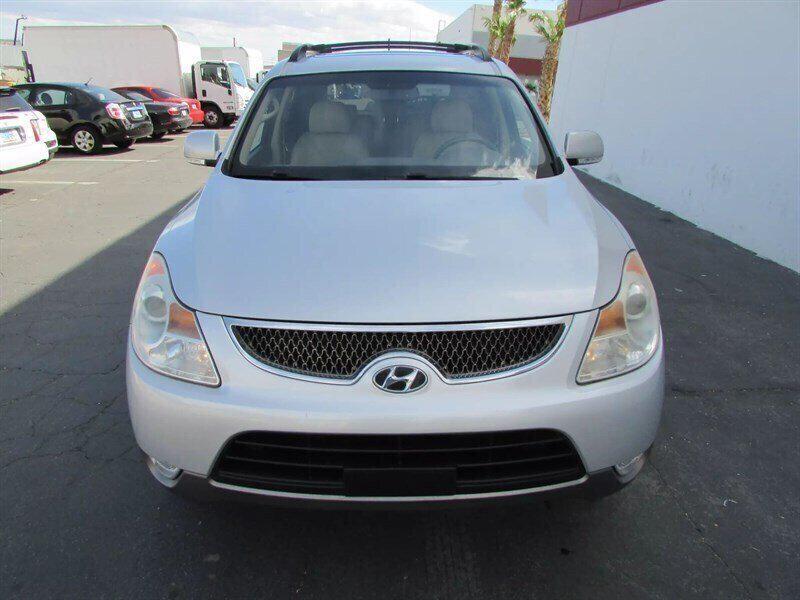 used 2010 Hyundai Veracruz car, priced at $6,000