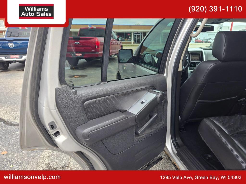 used 2007 Mercury Mountaineer car, priced at $3,800