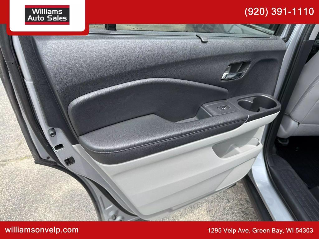 used 2022 Honda Pilot car, priced at $21,999