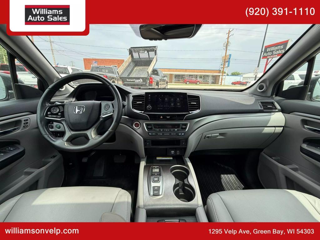 used 2022 Honda Pilot car, priced at $21,999