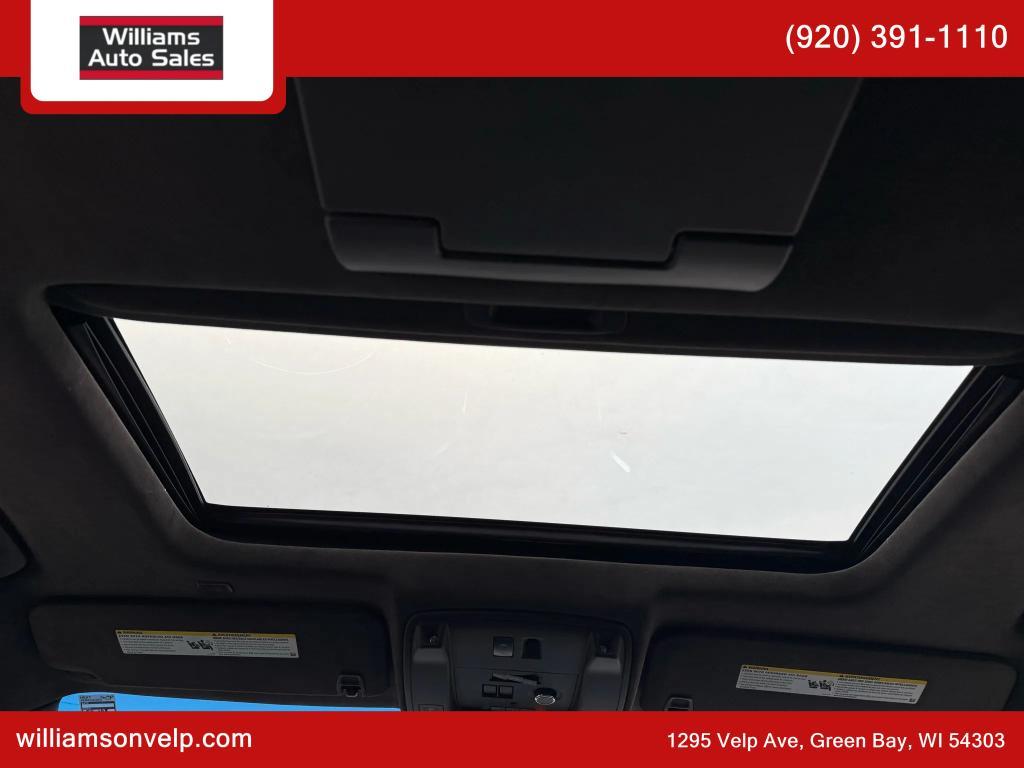 used 2020 Cadillac Escalade ESV car, priced at $41,999