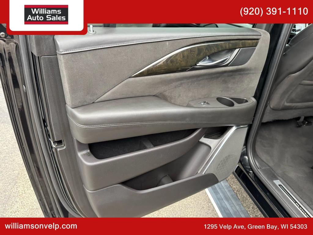 used 2020 Cadillac Escalade ESV car, priced at $41,999