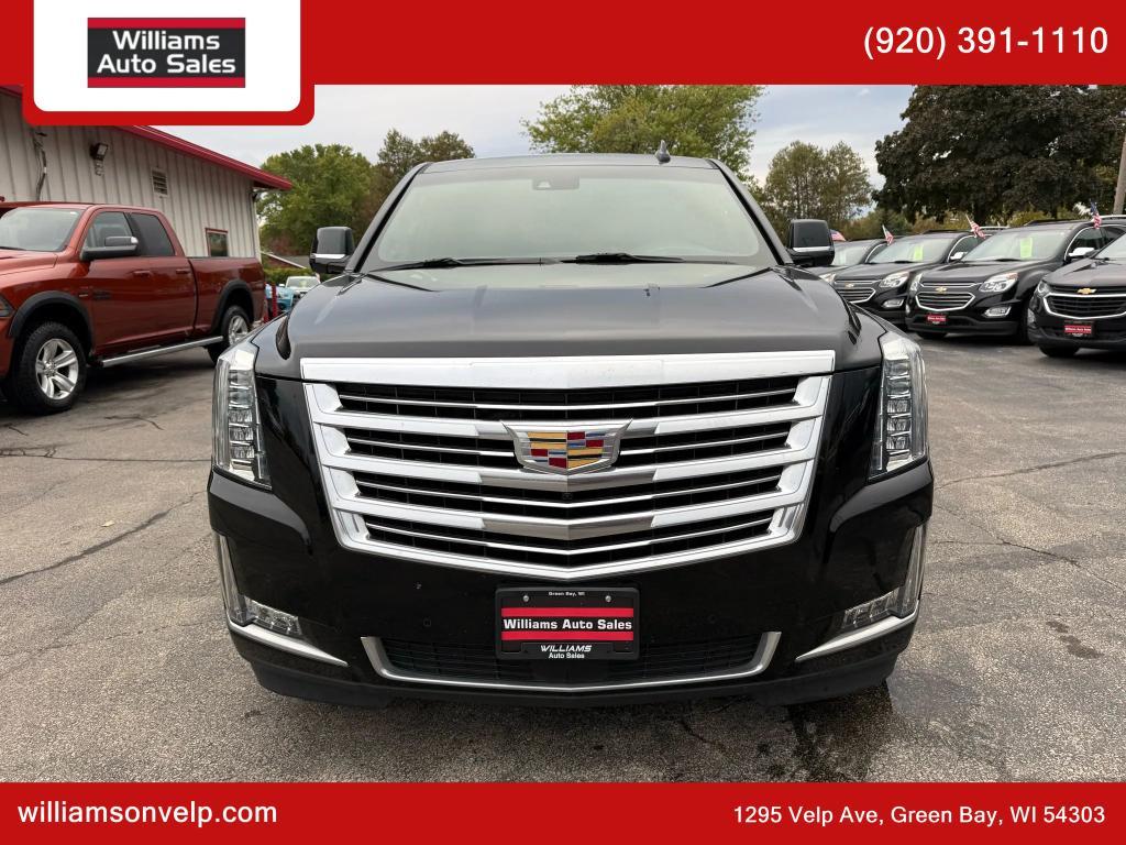 used 2020 Cadillac Escalade ESV car, priced at $41,999