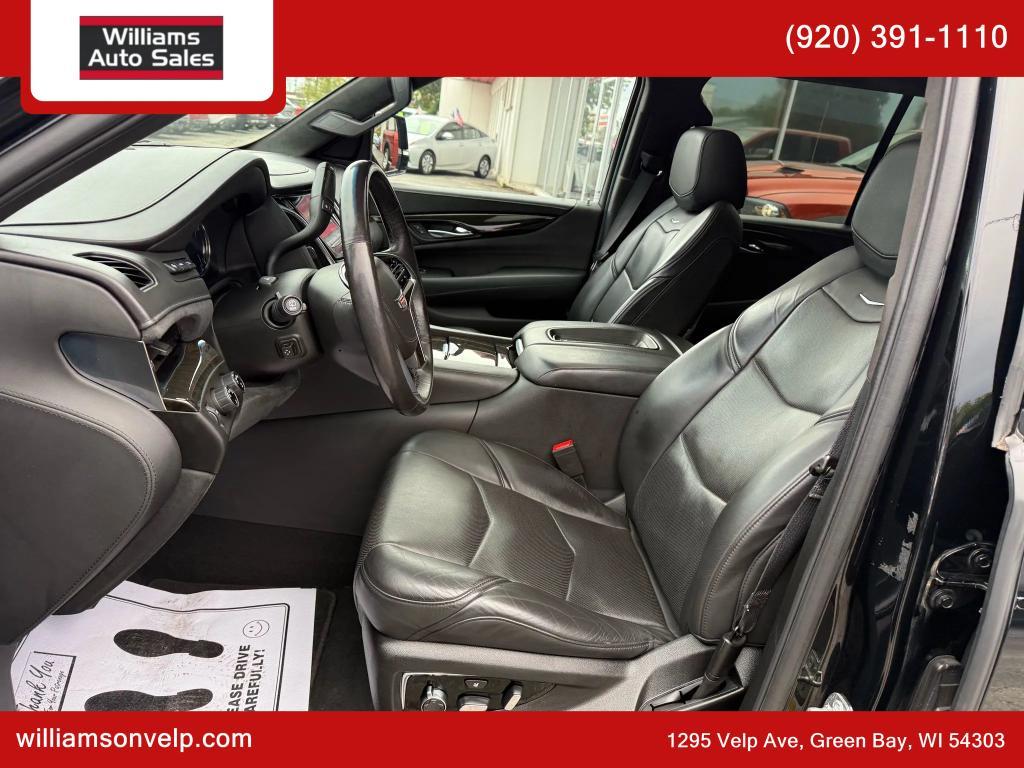 used 2020 Cadillac Escalade ESV car, priced at $41,999