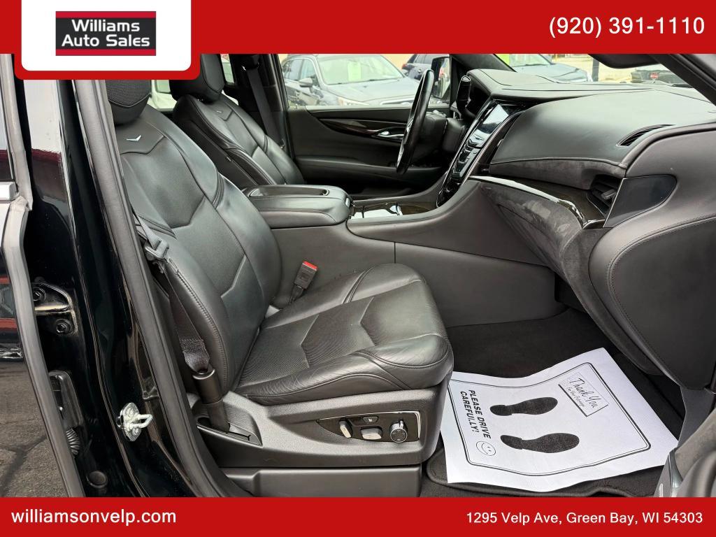 used 2020 Cadillac Escalade ESV car, priced at $41,999