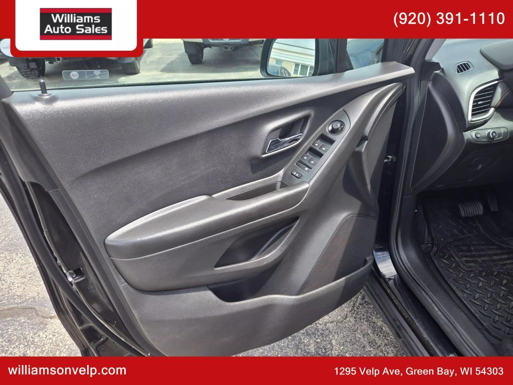 used 2021 Chevrolet Trax car, priced at $14,999