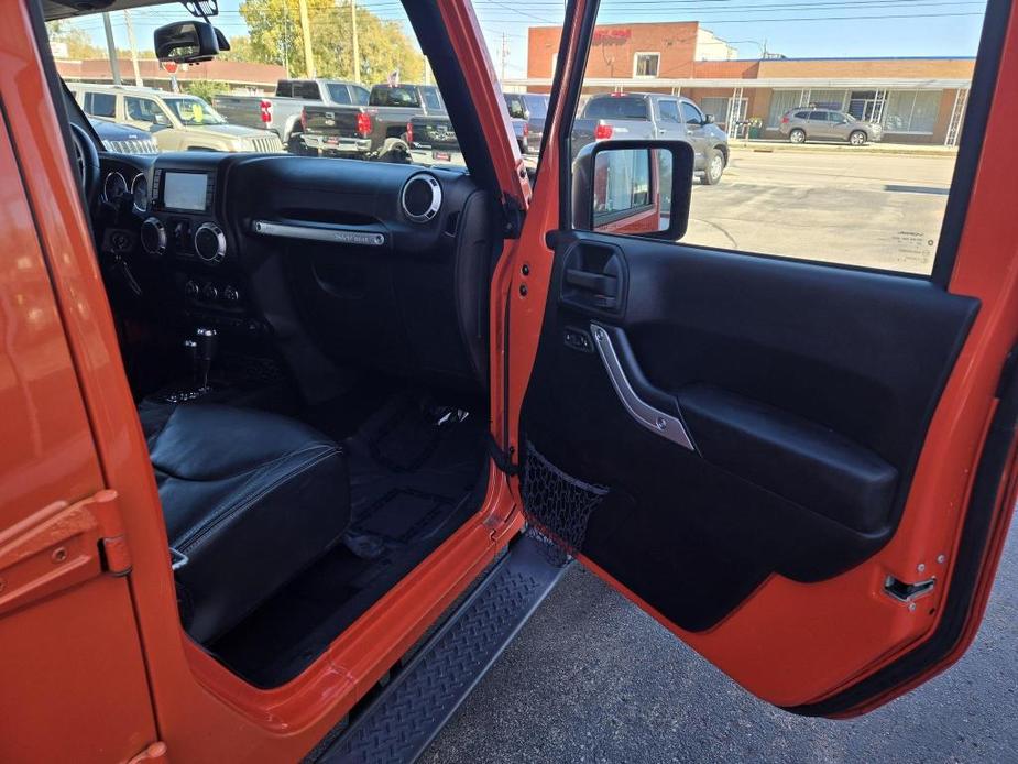 used 2015 Jeep Wrangler Unlimited car, priced at $14,999