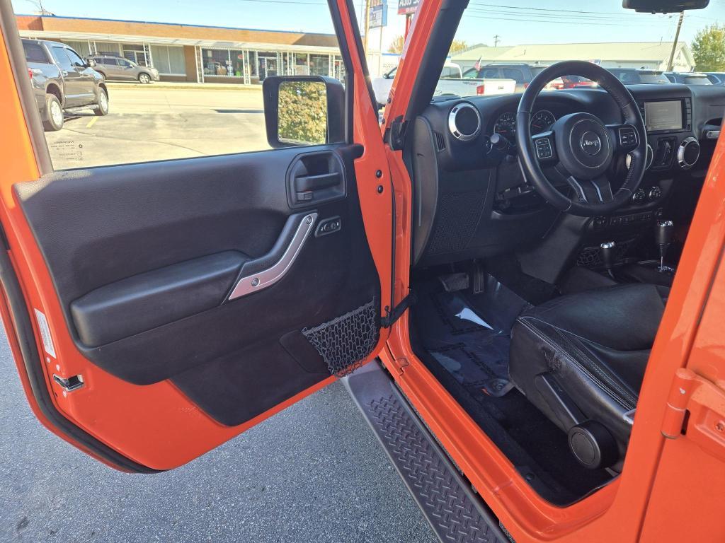 used 2015 Jeep Wrangler Unlimited car, priced at $14,999