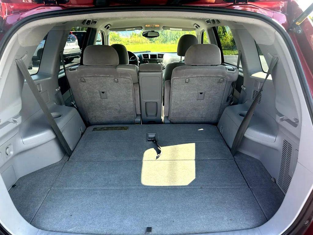 used 2008 Toyota Highlander car, priced at $9,500