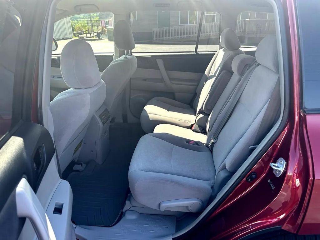 used 2008 Toyota Highlander car, priced at $9,500