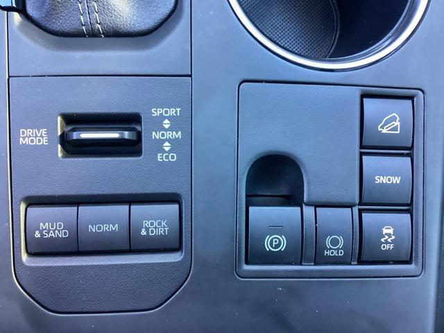 used 2023 Toyota Highlander car, priced at $36,990