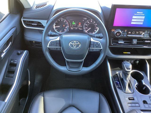 used 2023 Toyota Highlander car, priced at $36,990
