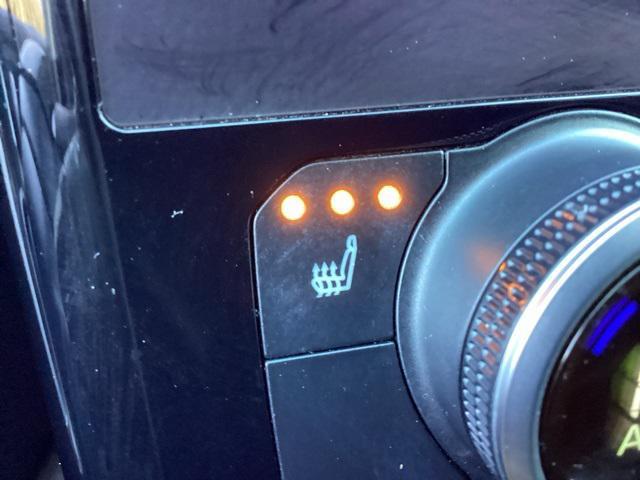 used 2023 Toyota Highlander car, priced at $36,990