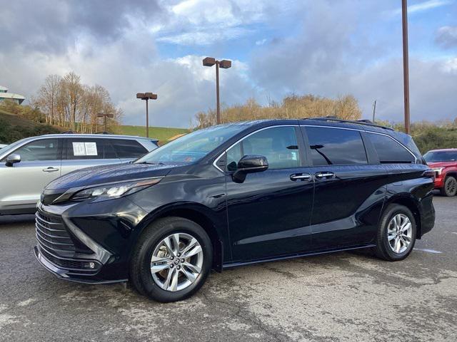used 2023 Toyota Sienna car, priced at $44,990