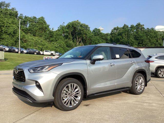 new 2025 Toyota Highlander car, priced at $56,940