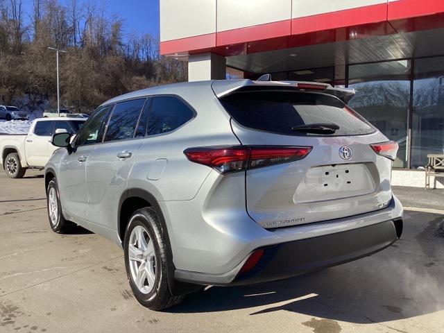 used 2022 Toyota Highlander car, priced at $28,990