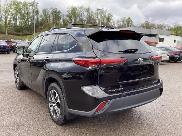 used 2021 Toyota Highlander car, priced at $32,990