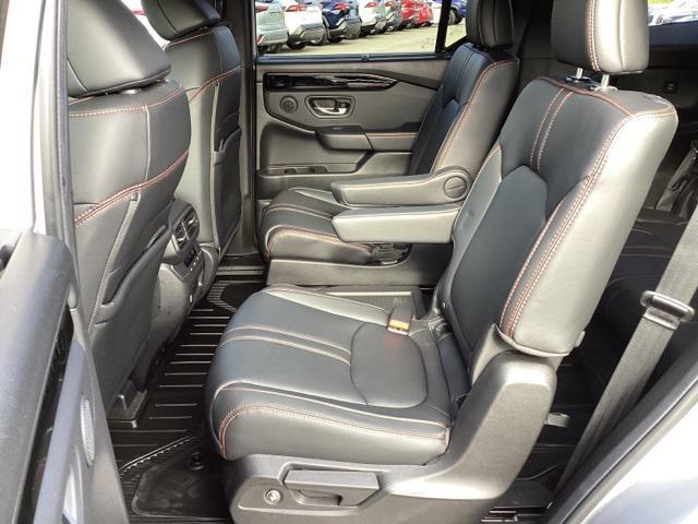 used 2025 Honda Pilot car, priced at $44,990