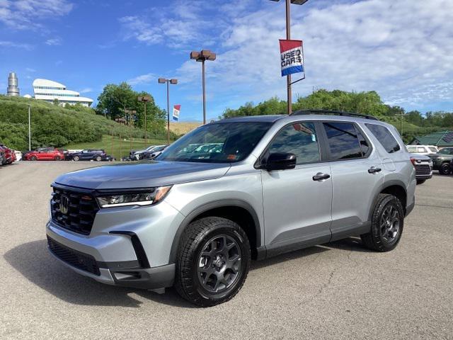 used 2025 Honda Pilot car, priced at $44,990