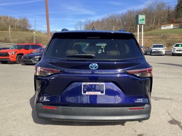 used 2023 Toyota Sienna car, priced at $44,990