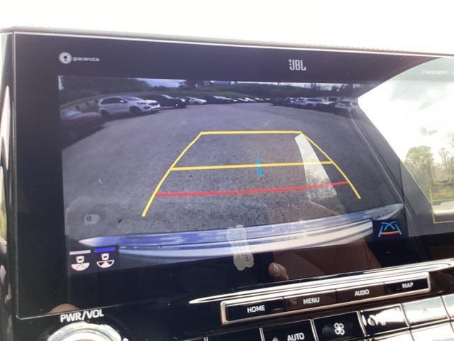 used 2022 Toyota Highlander car, priced at $42,990